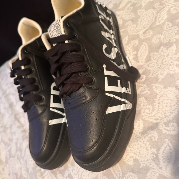 Versace Jeans Couture Logo-printed leather sneakers - Picture 5 of 7